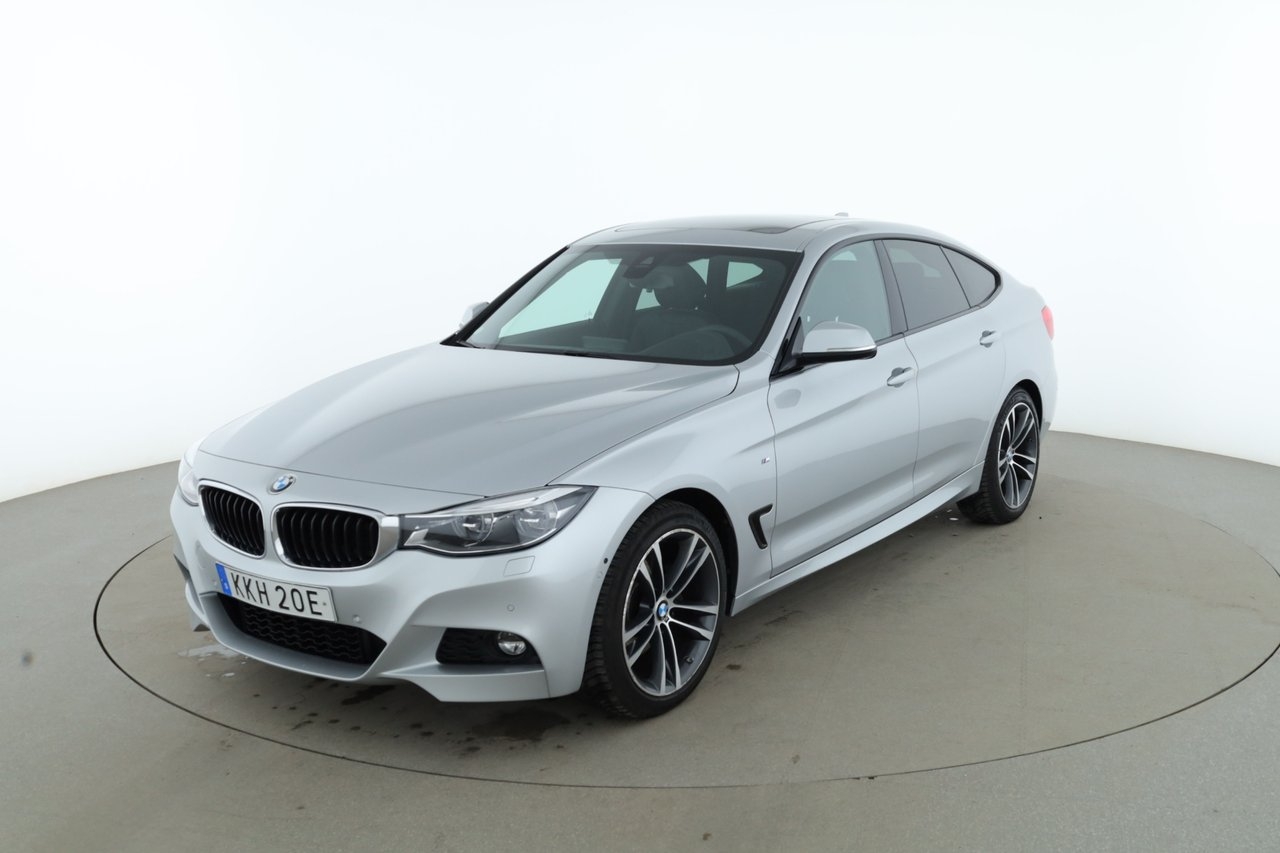 BMW 330