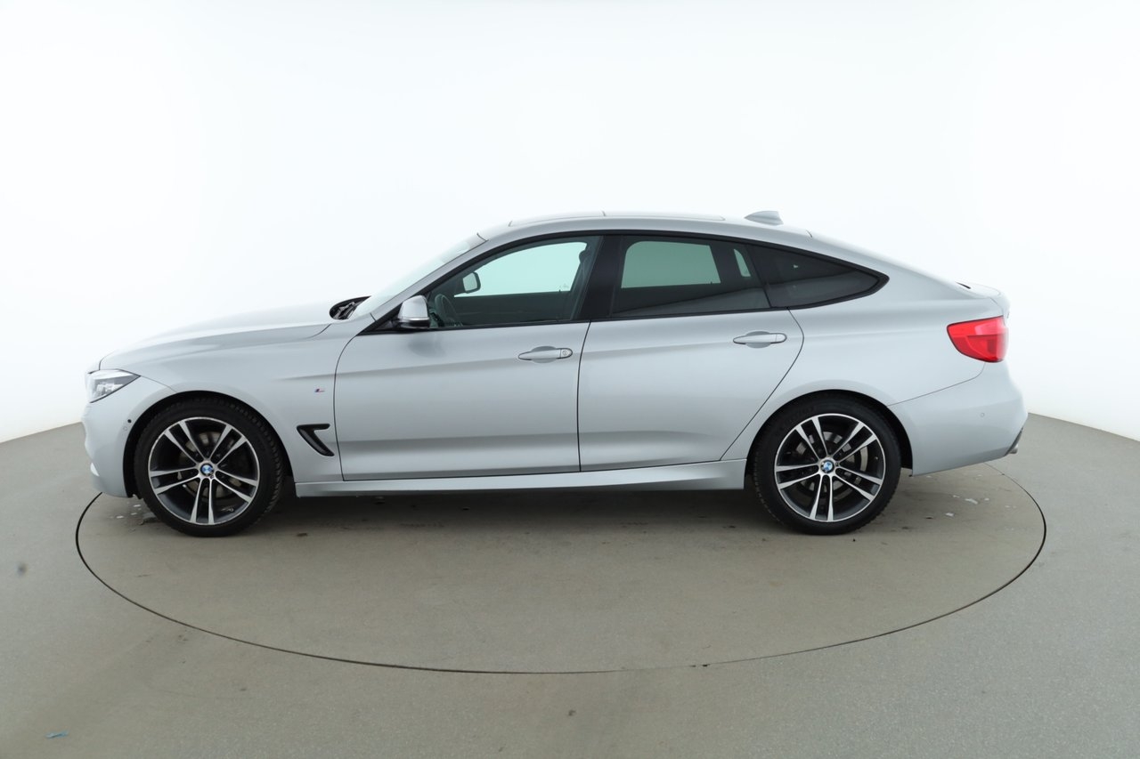 BMW 330 i xDrive GT M Sport Innovation 2019, photo 2/10