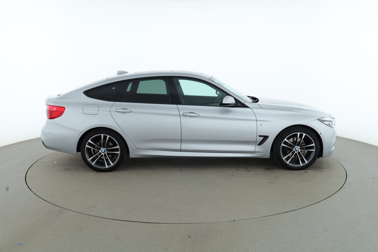 BMW 330 i xDrive GT M Sport Innovation 2019, photo 6/10