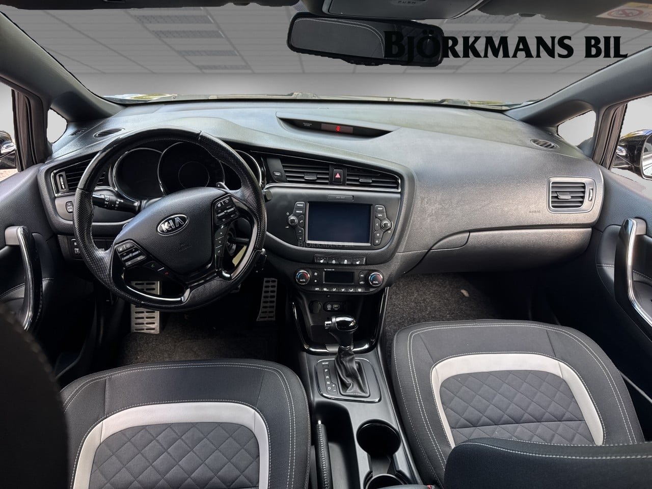 Kia Ceed NYA SW 1,6 CRDI DCT GT-LINE 2016, photo 7/10