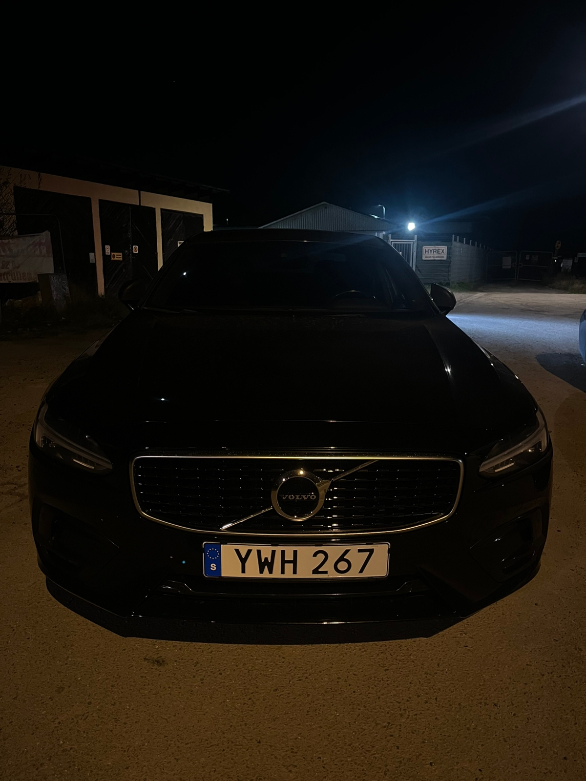 Volvo S90