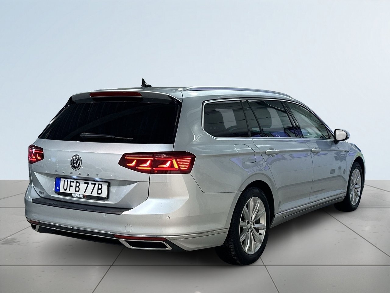 Volkswagen Passat 2020, photo 6/10