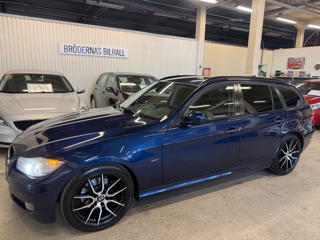 BMW 320 d Touring 184hk/ Dragkrok/ GPS 2012, kuva 3/10