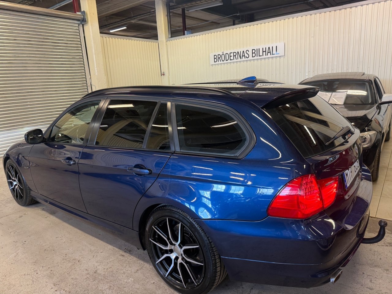 BMW 320 d Touring 184hk/ Dragkrok/ GPS 2012, kuva 2/10