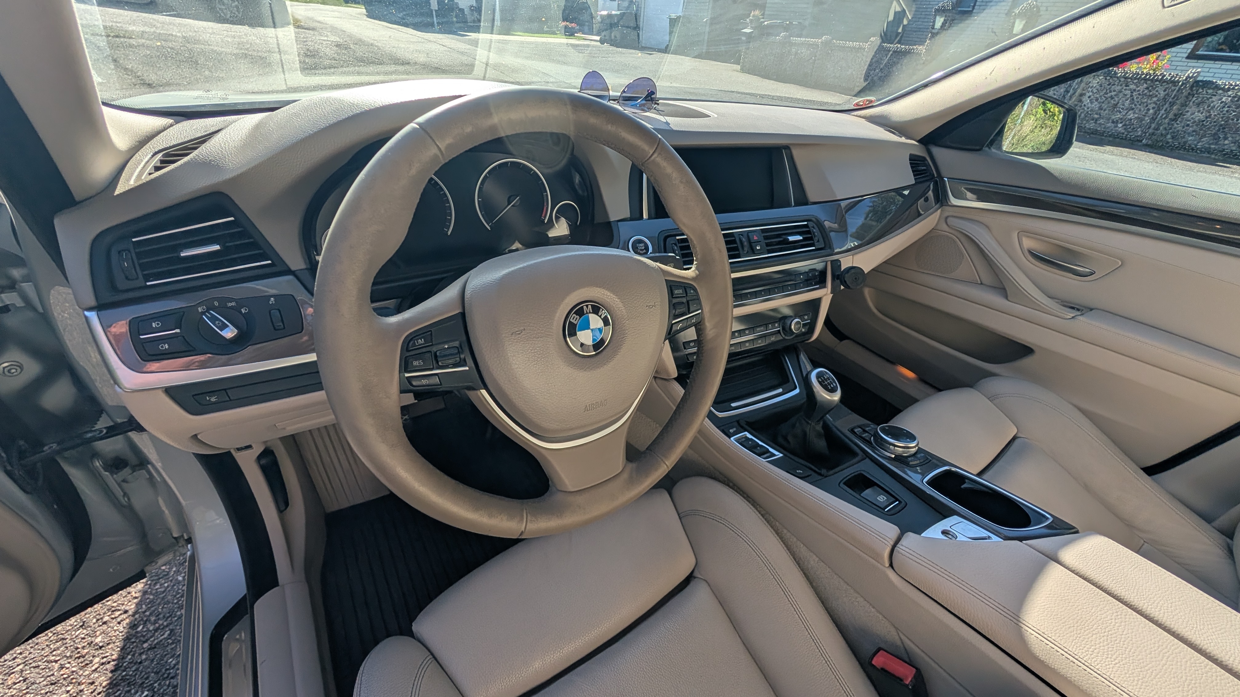 BMW 520 d Sedan Manuell 2014, bild 6/10