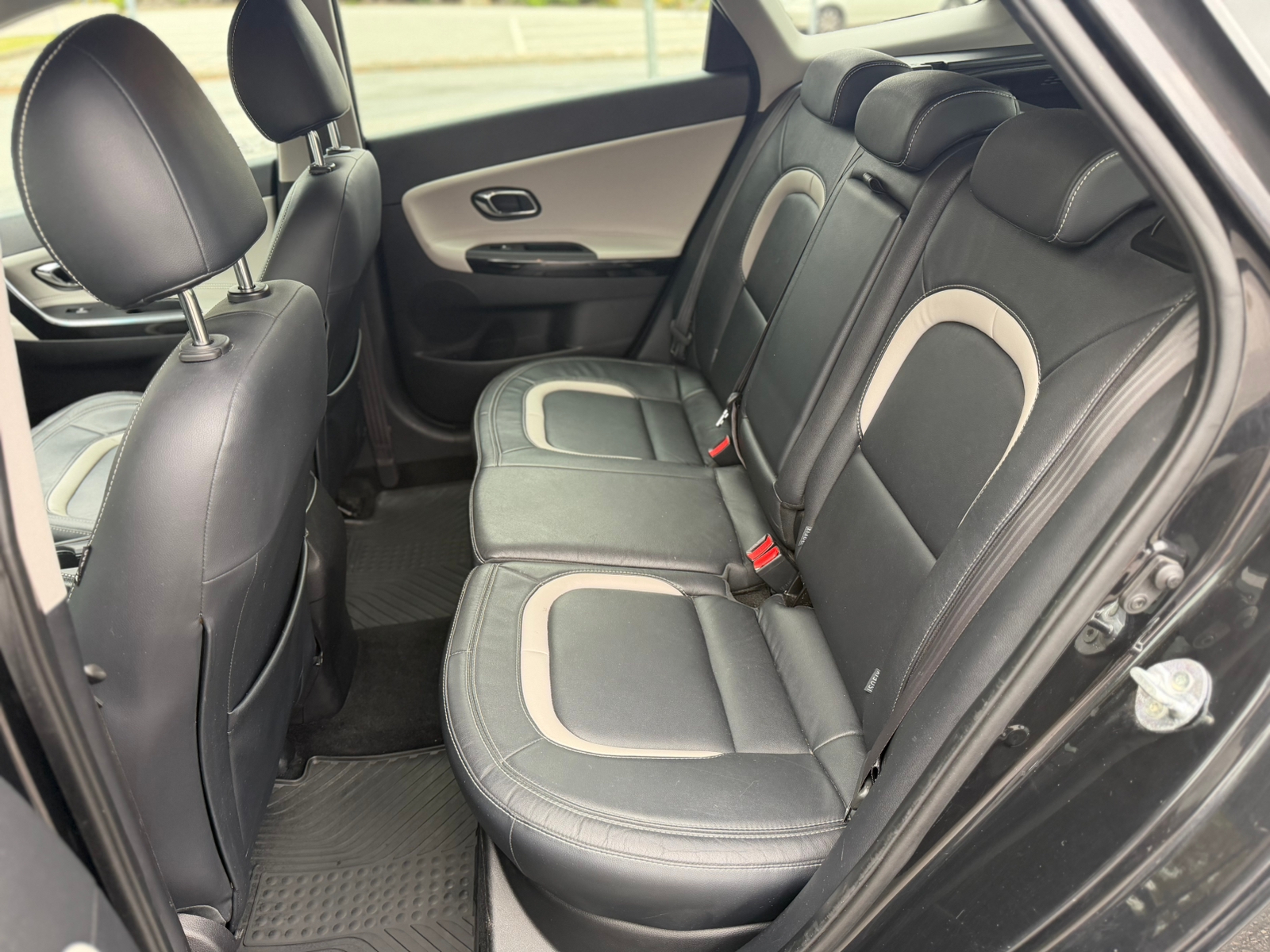 Kia Ceed _sw 1.6 CRDi Manuell 2013, kuva 6/6
