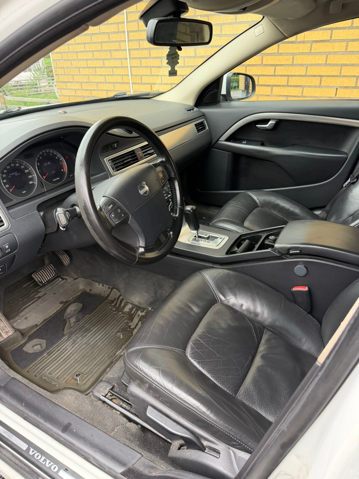 Volvo V70 2.0F Powershift 2009, bild 4/6