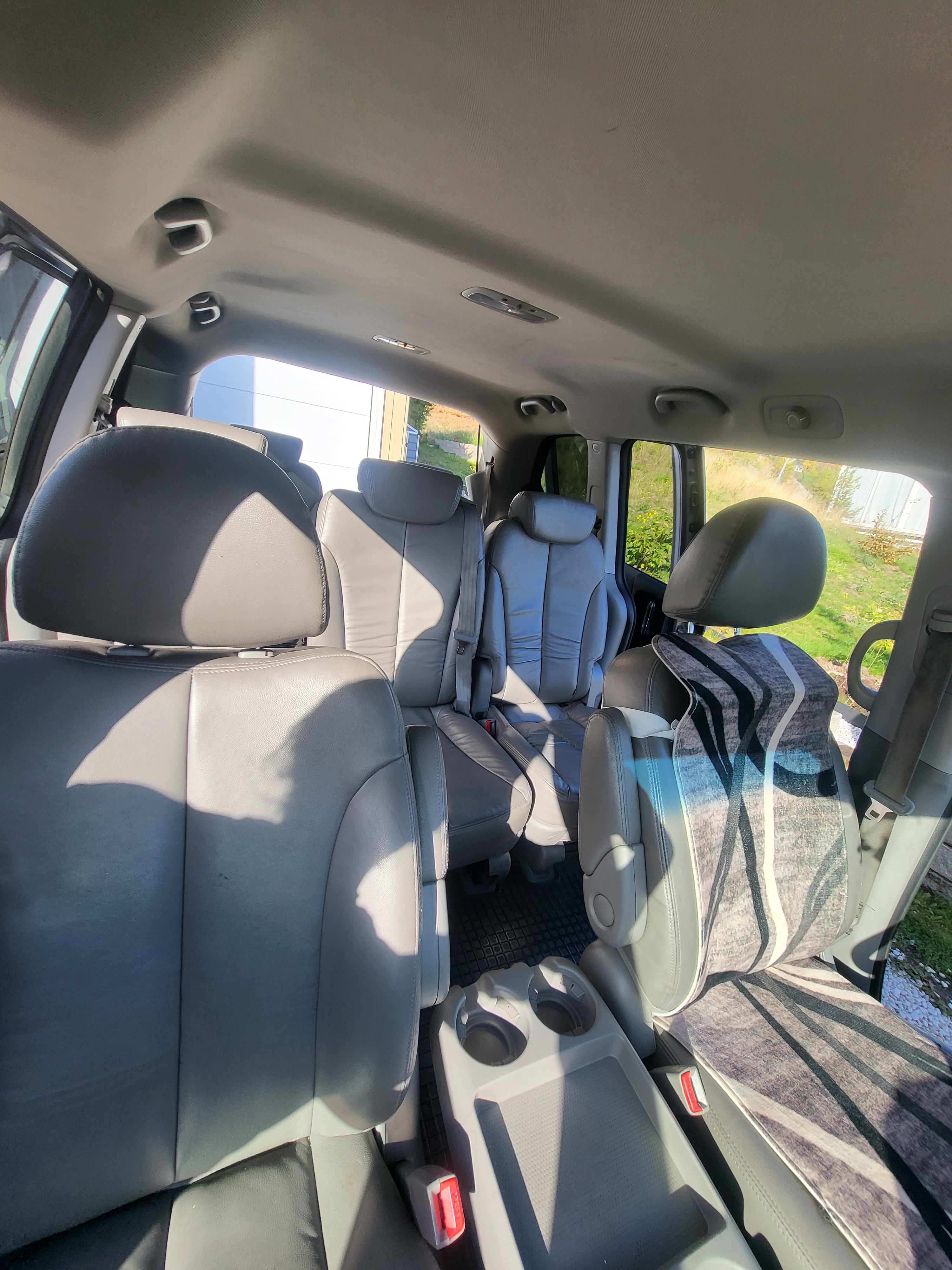 Kia Carnival 2011, bild 7/10