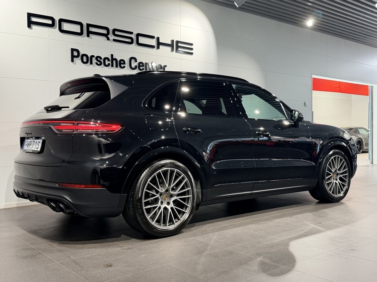 Porsche Cayenne E-Hybrid 2023, kuva 4/10