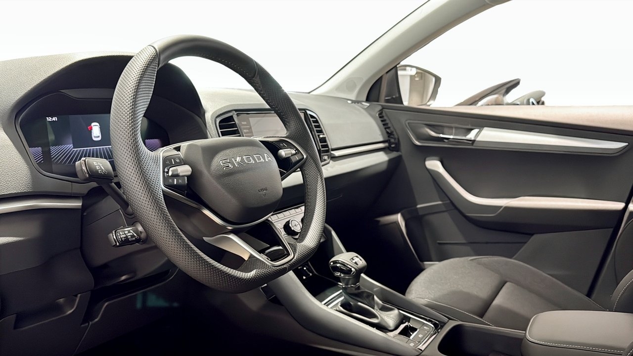 Skoda Karoq SELECTION TSI 150 DSG 2027, photo 7/10