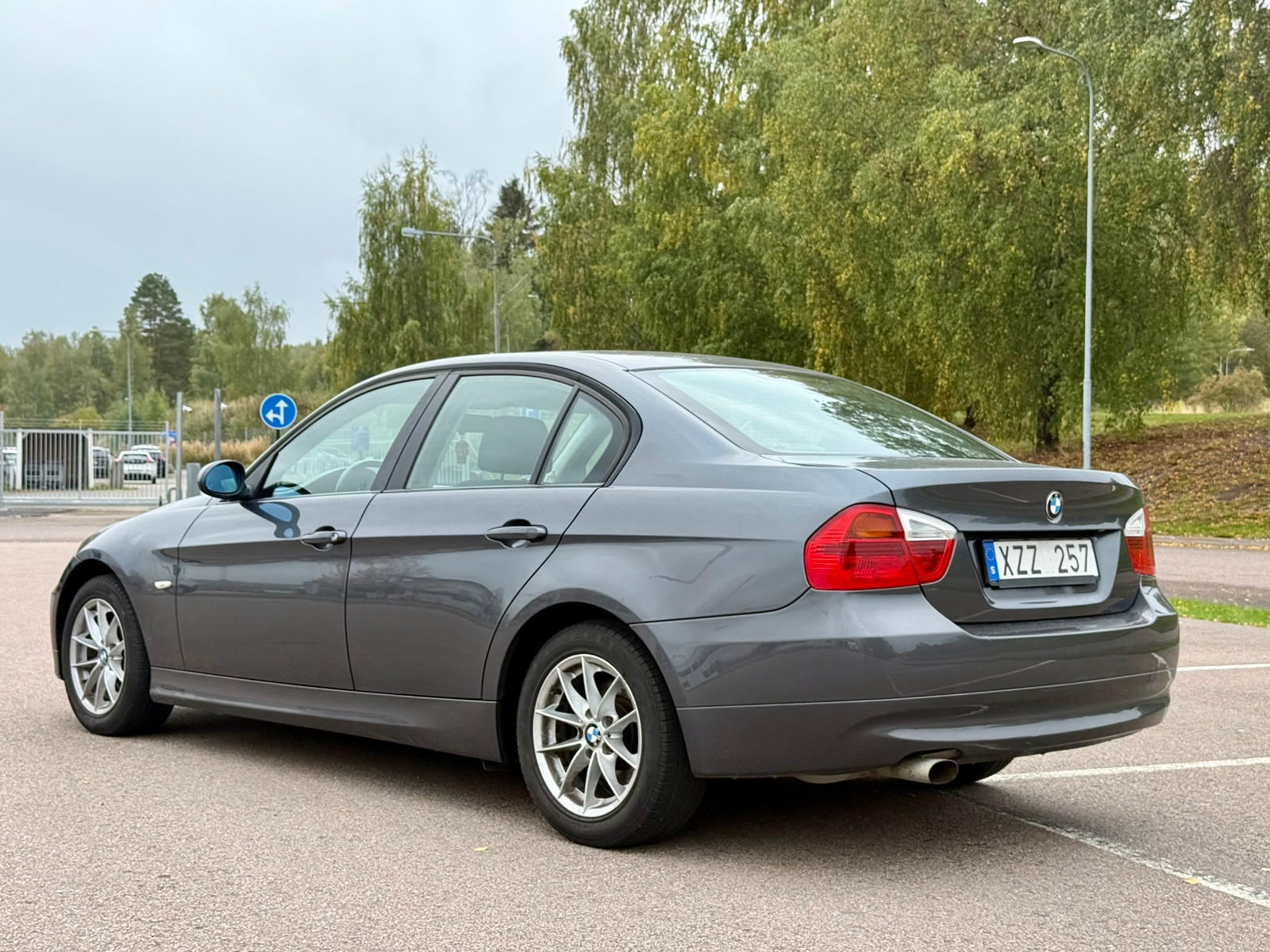 BMW 318 i Sedan Manuell 2007, bild 3/10