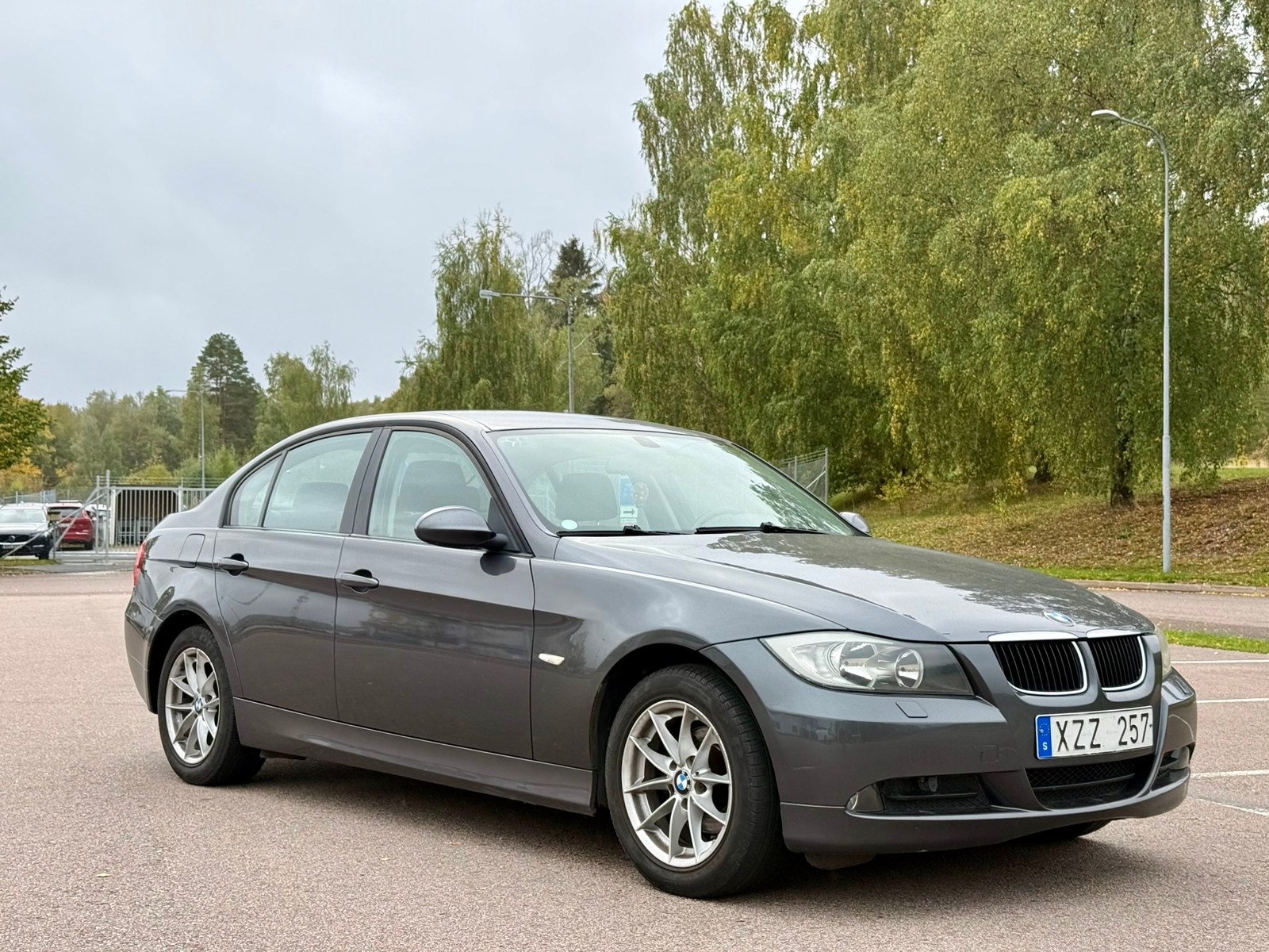 BMW 318 i Sedan Manuell 2007, bild 2/10