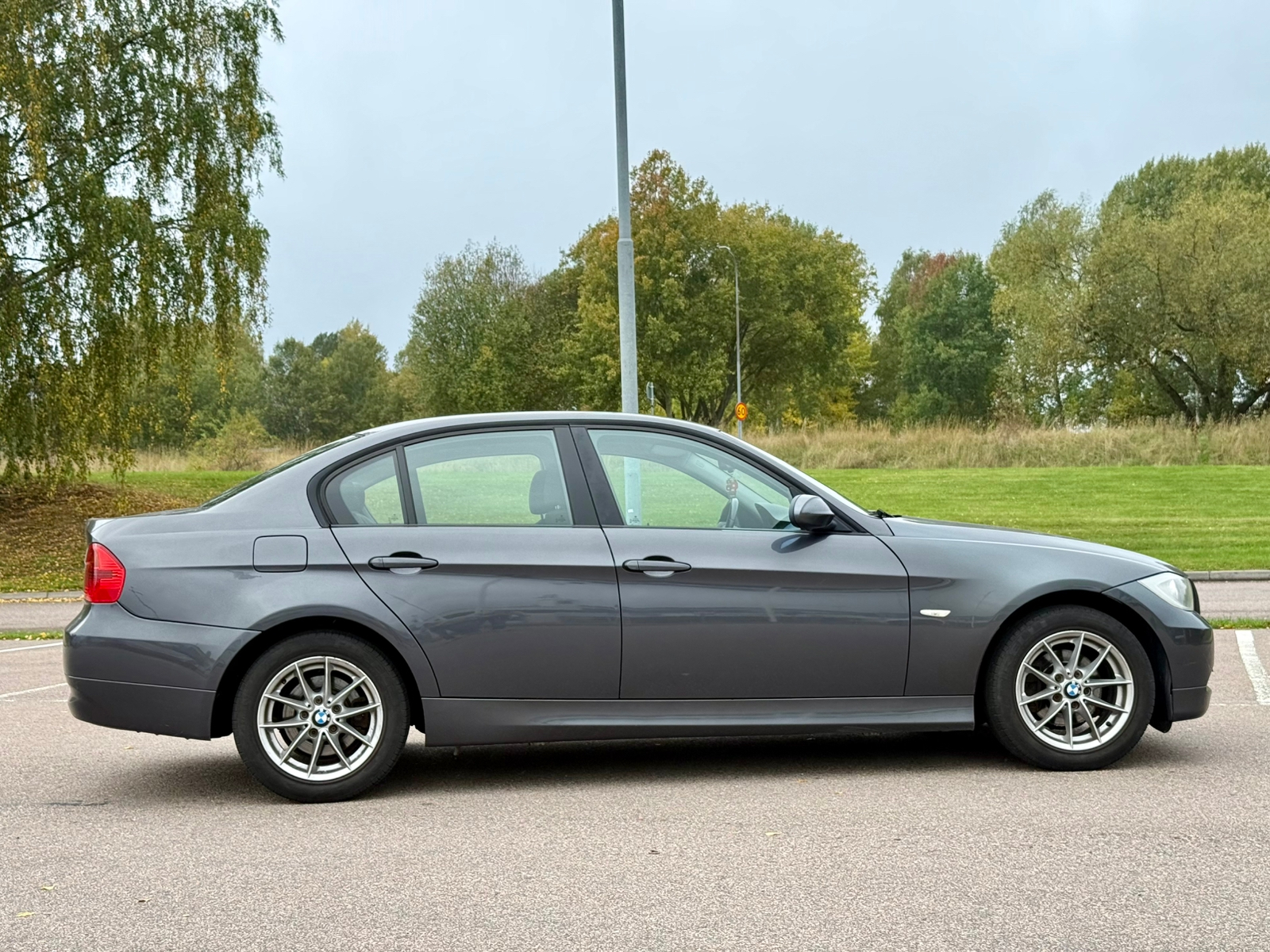 BMW 318 i Sedan Manuell 2007, bild 7/10