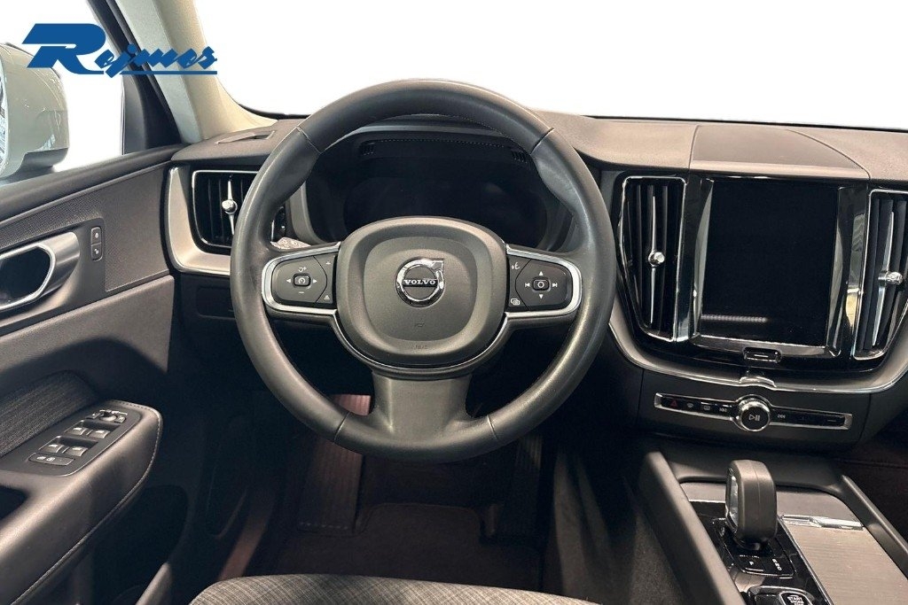 Volvo XC60 Recharge T6 Core Edition 2024, kuva 5/10