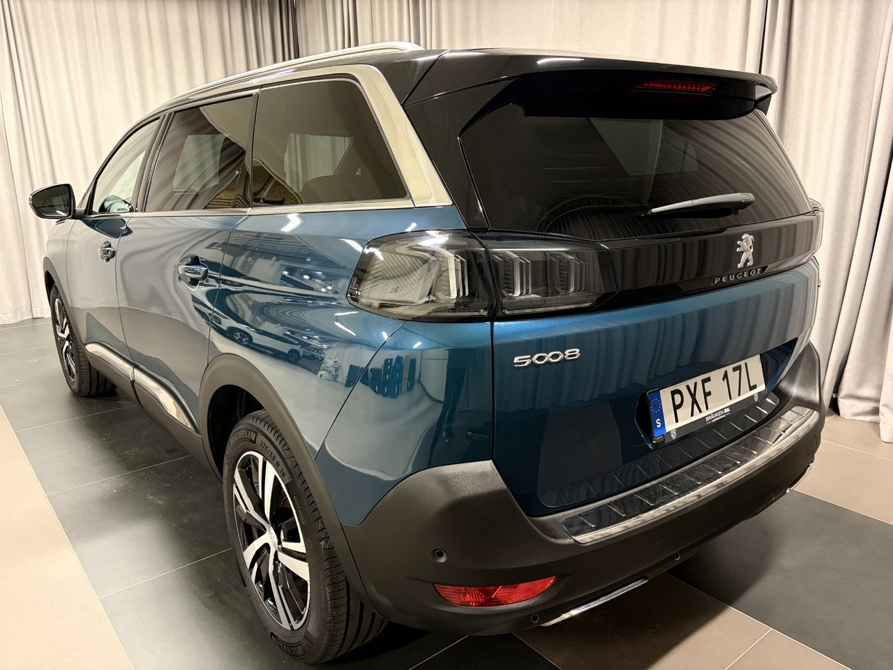 Peugeot 5008 GT PT 130 AUT8 7-sits Inkl 2023, kuva 3/10