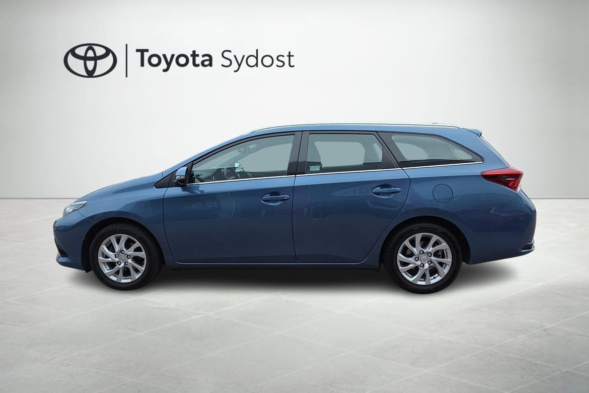 Toyota Auris 2016, photo 3/10