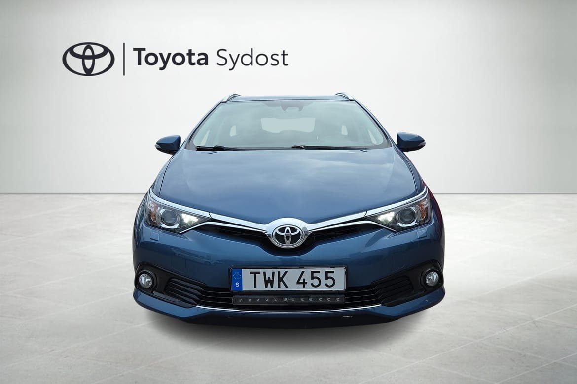 Toyota Auris 2016, photo 5/10