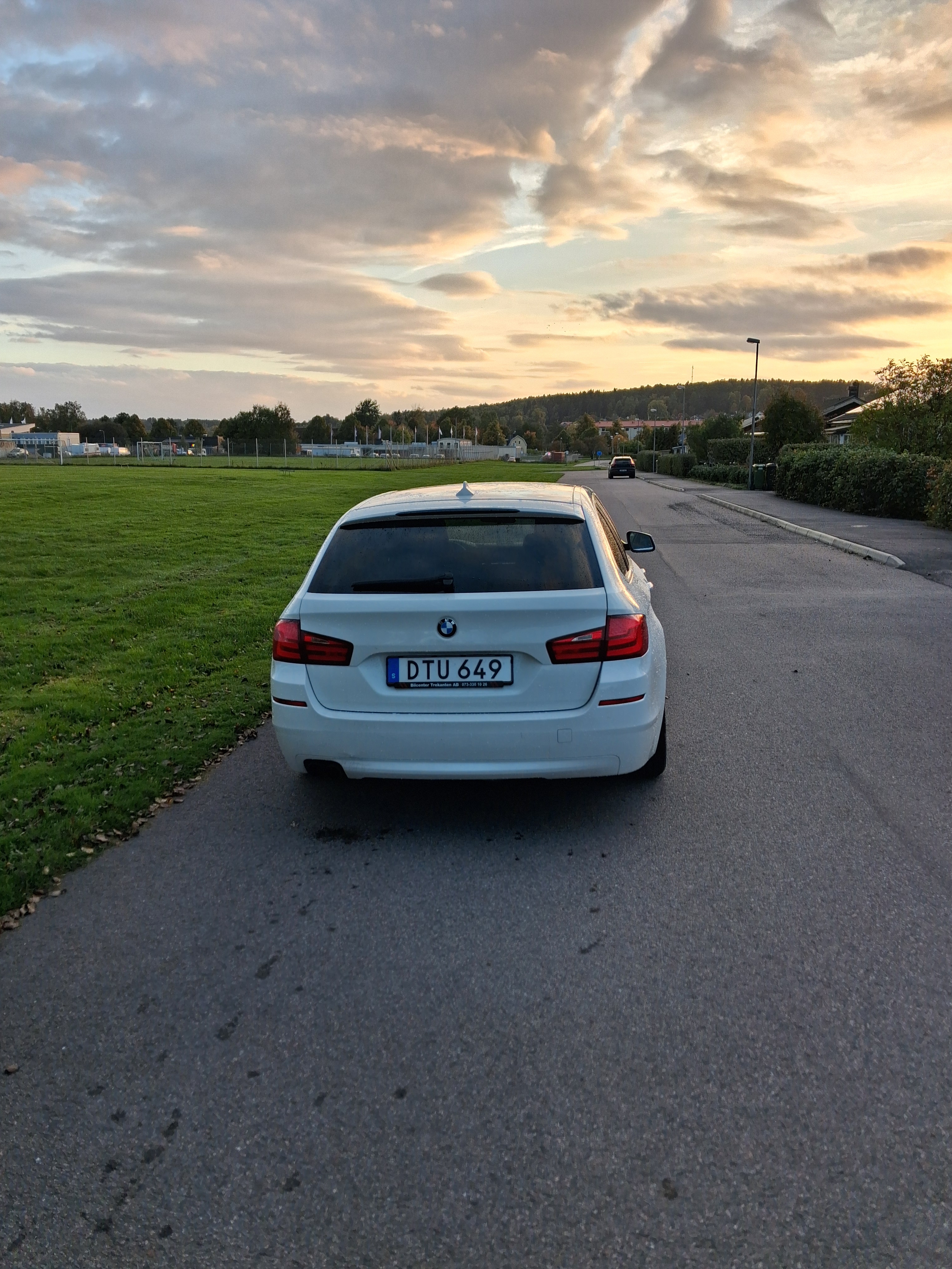 BMW 520 d Touring Steptronic 2012, kuva 5/7