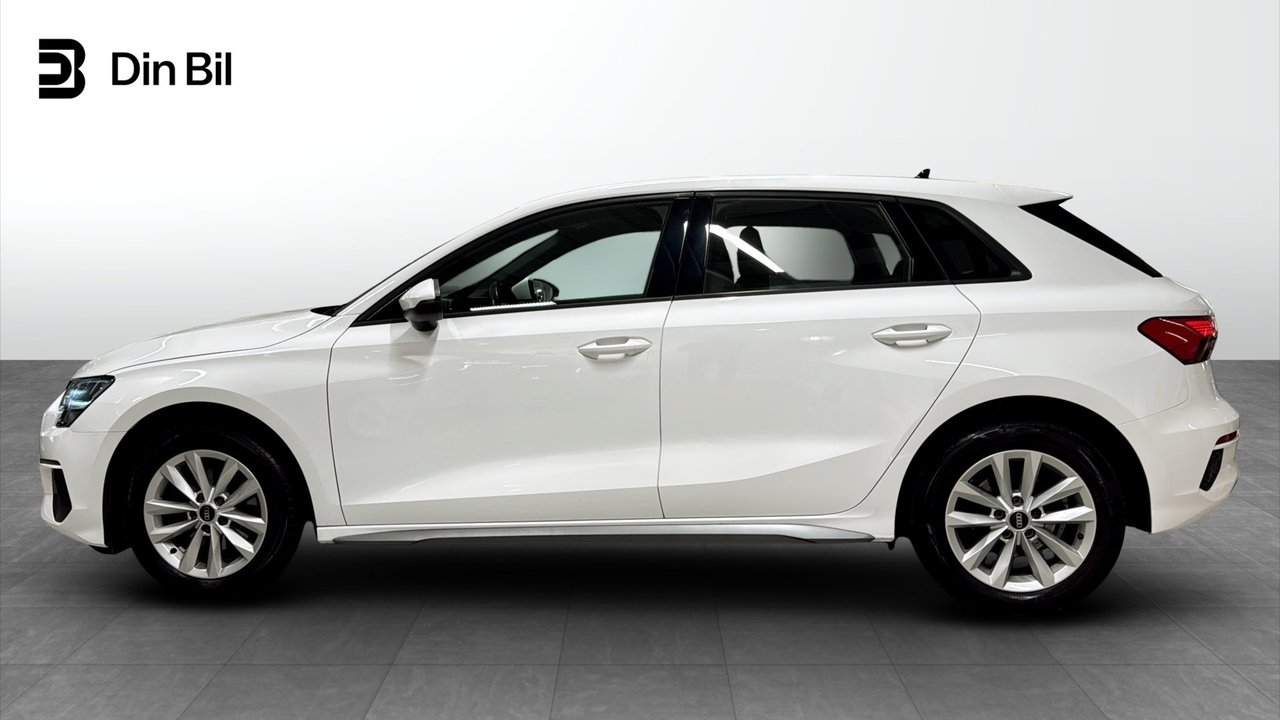Audi A3 Sportback 35 TFSI 150HK 6-växlad 2024, bild 2/10