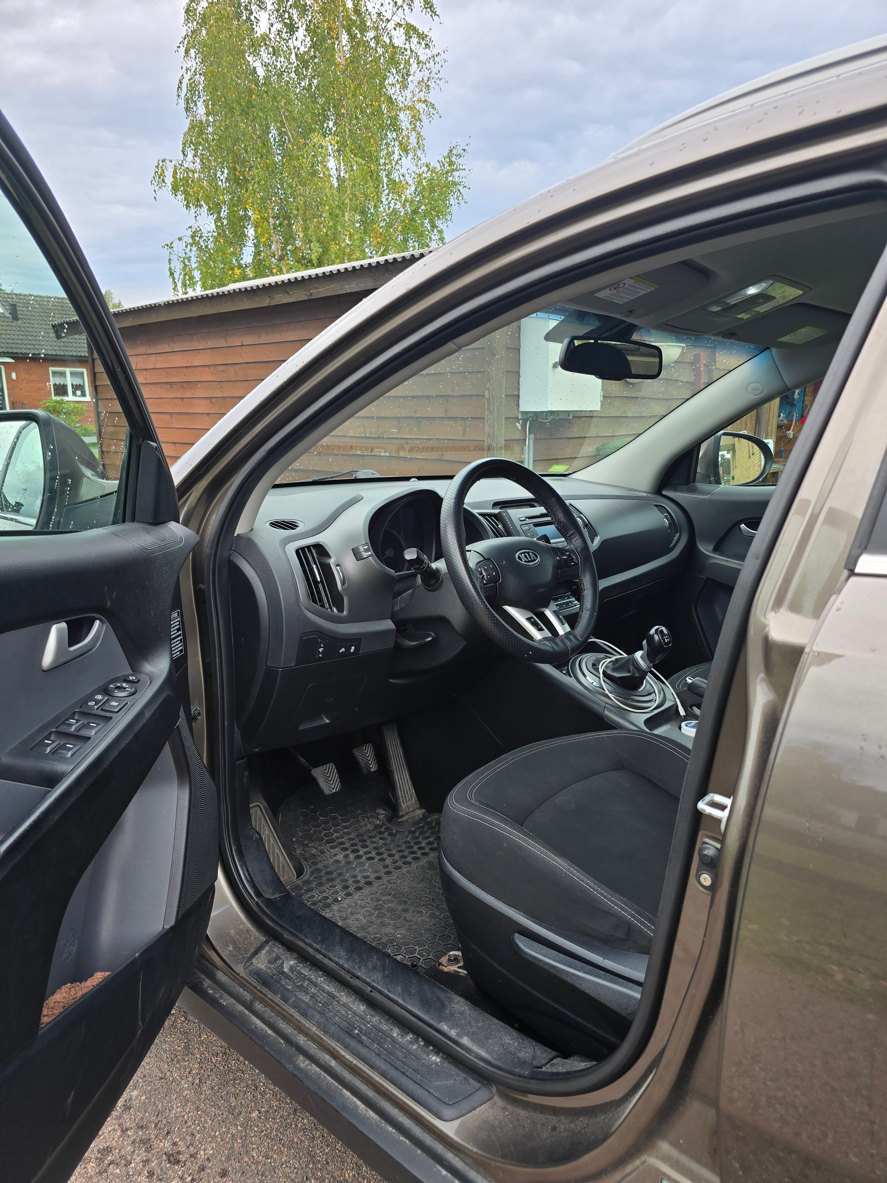 Kia Sportage 1.7 CRDi Manuell 2012, bild 7/10