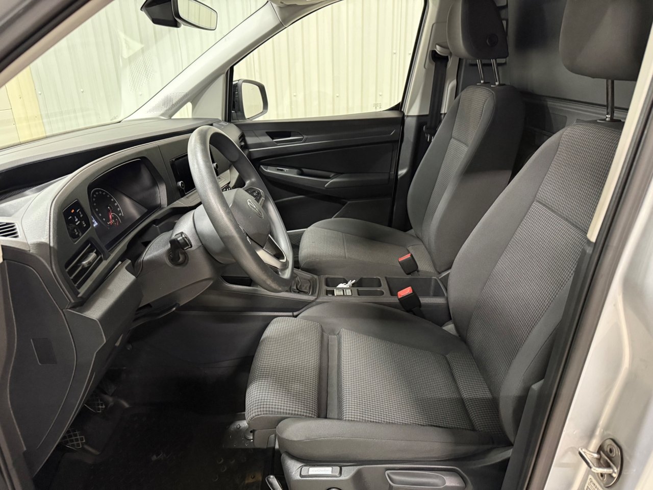 Volkswagen Caddy 2023, bild 6/10