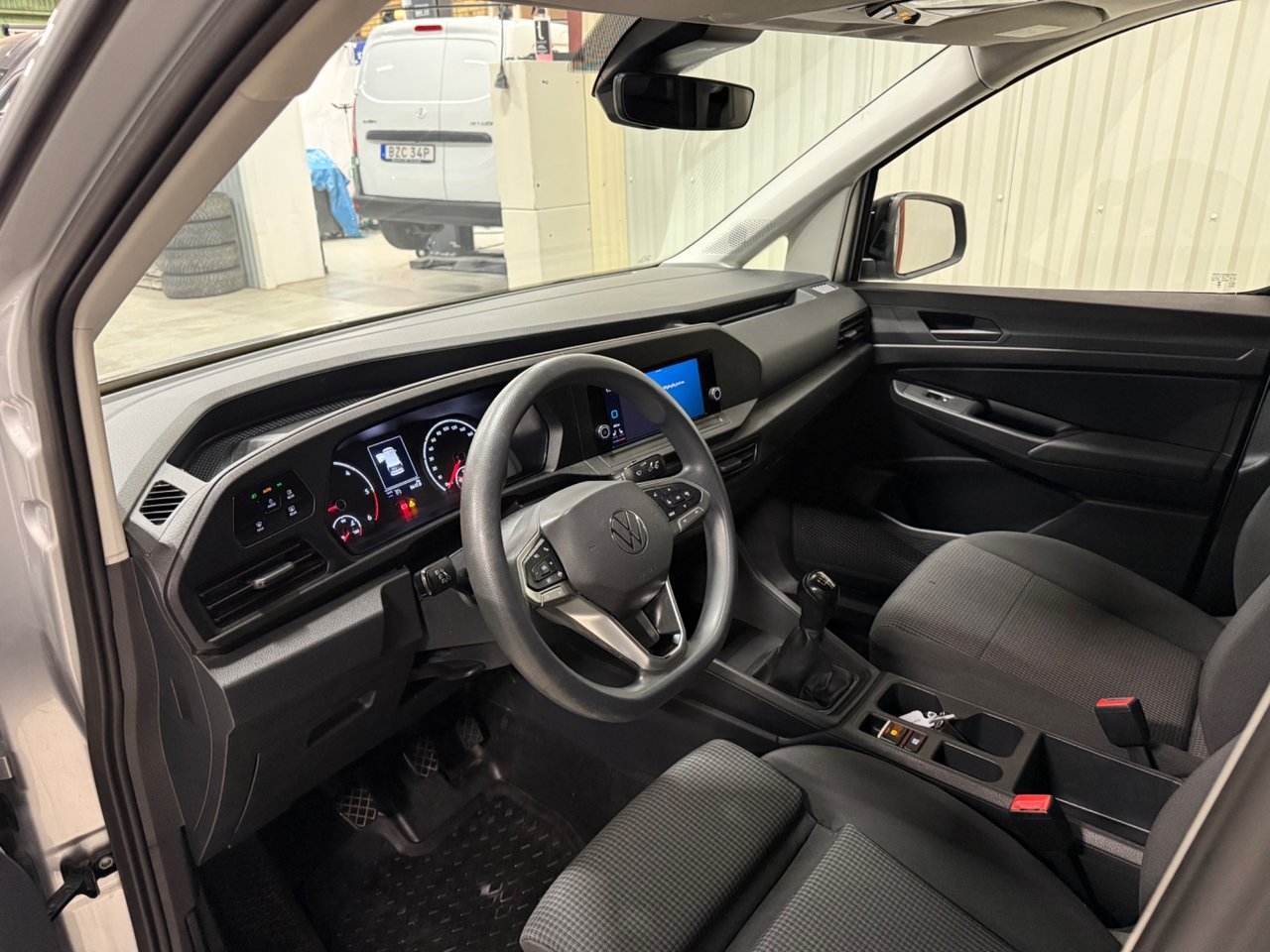 Volkswagen Caddy 2023, bild 7/10