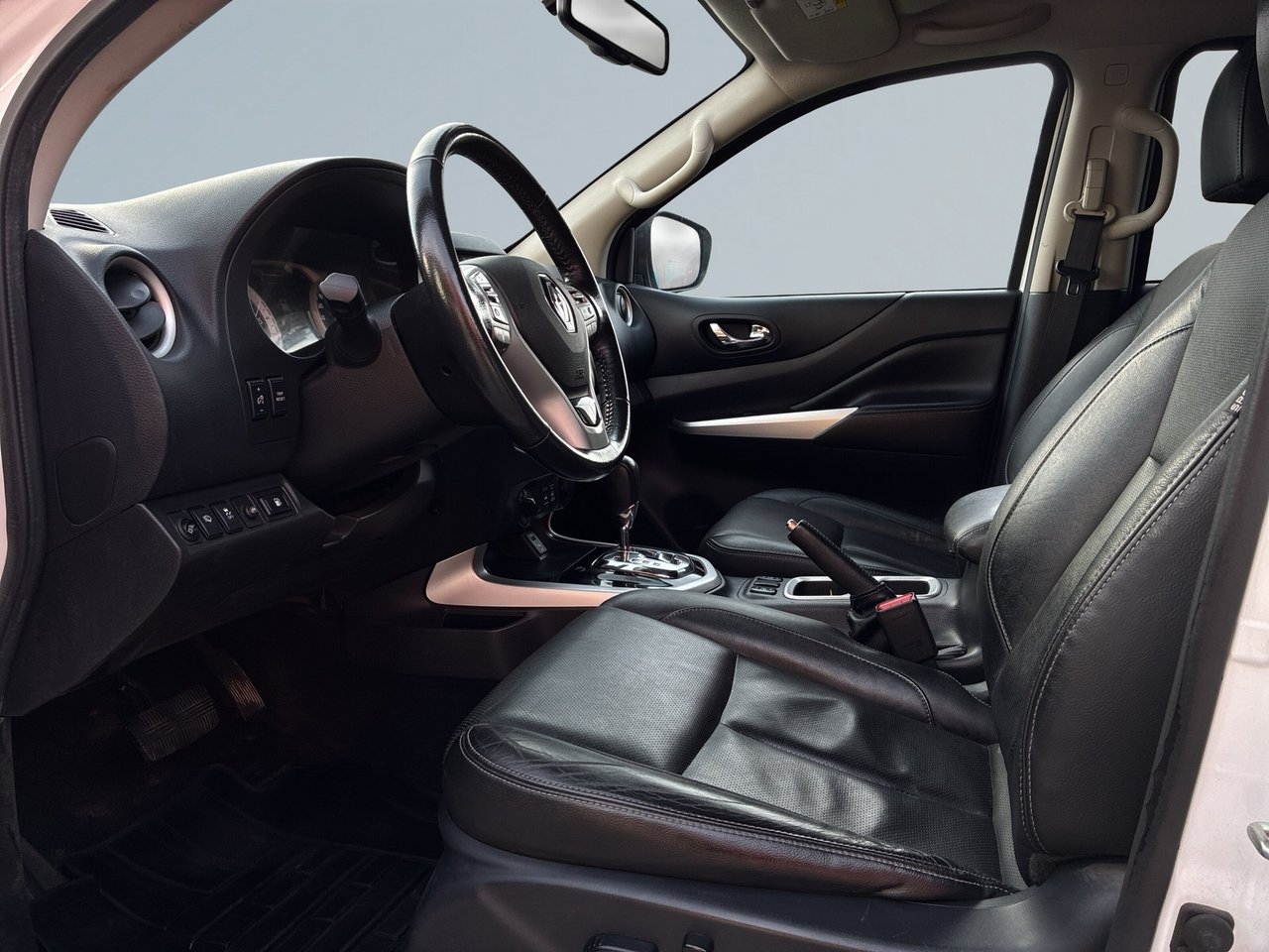 Renault Alaskan 2019, kuva 7/10