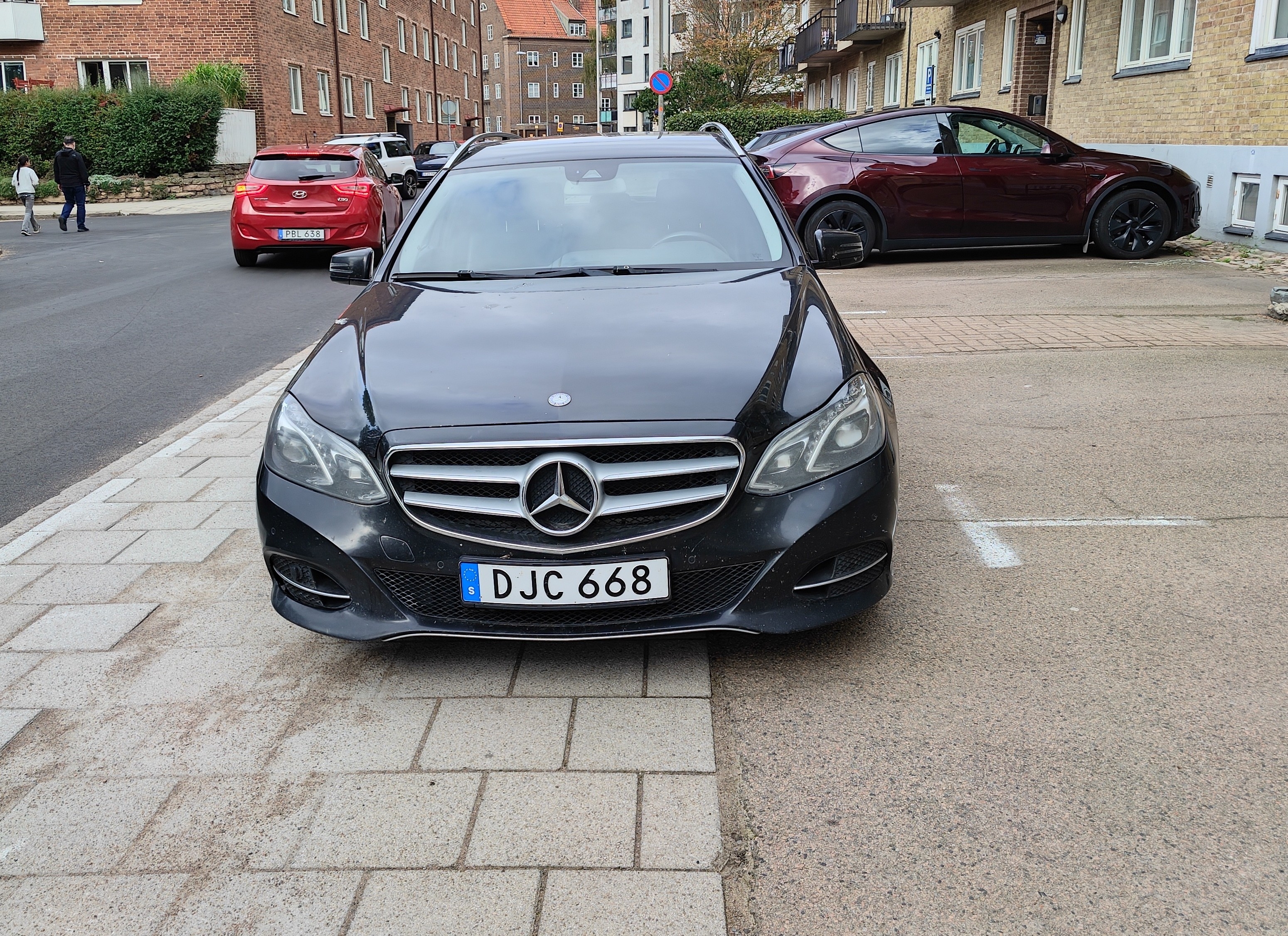 Mercedes-Benz E