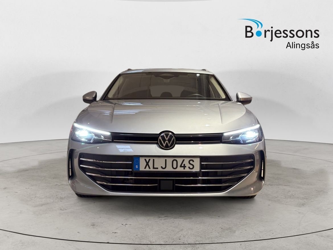 Volkswagen Passat 2025, bild 5/10