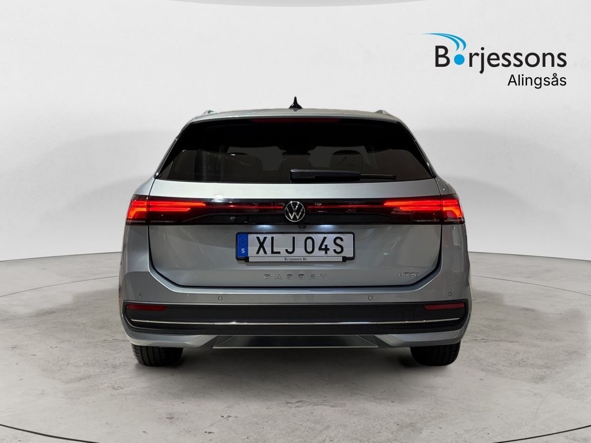 Volkswagen Passat 2025, bild 4/10