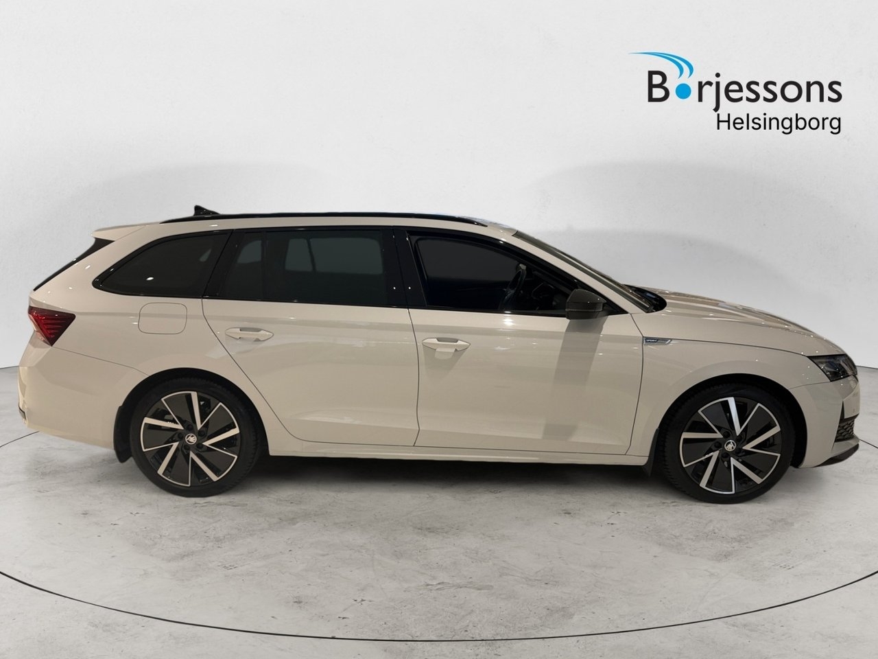 Skoda Octavia 2025, photo 2/10