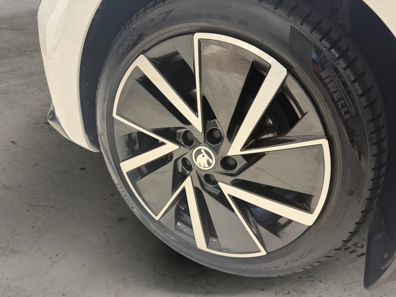 Skoda Octavia 2025, photo 6/10