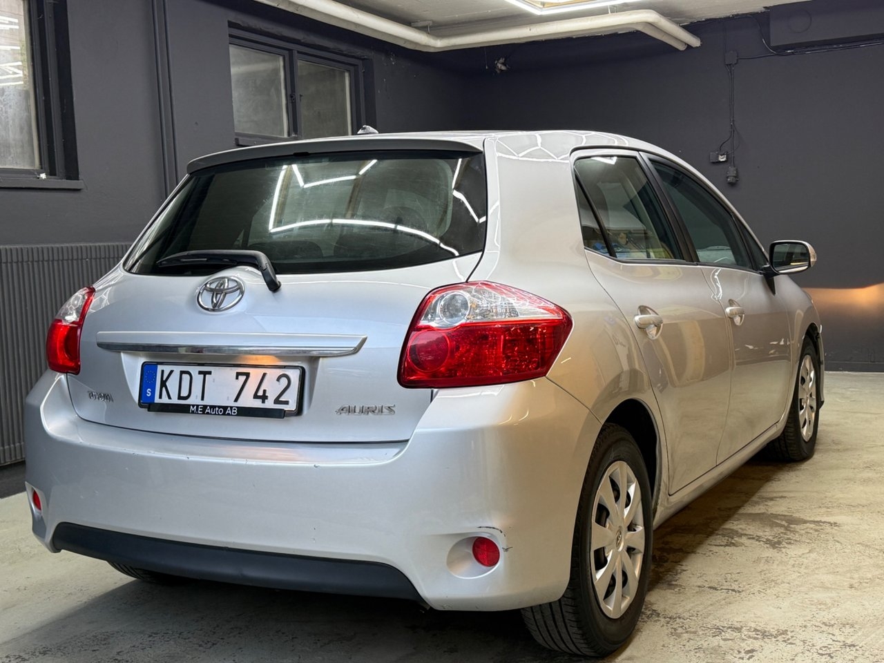 Toyota Auris 2011, bild 4/10