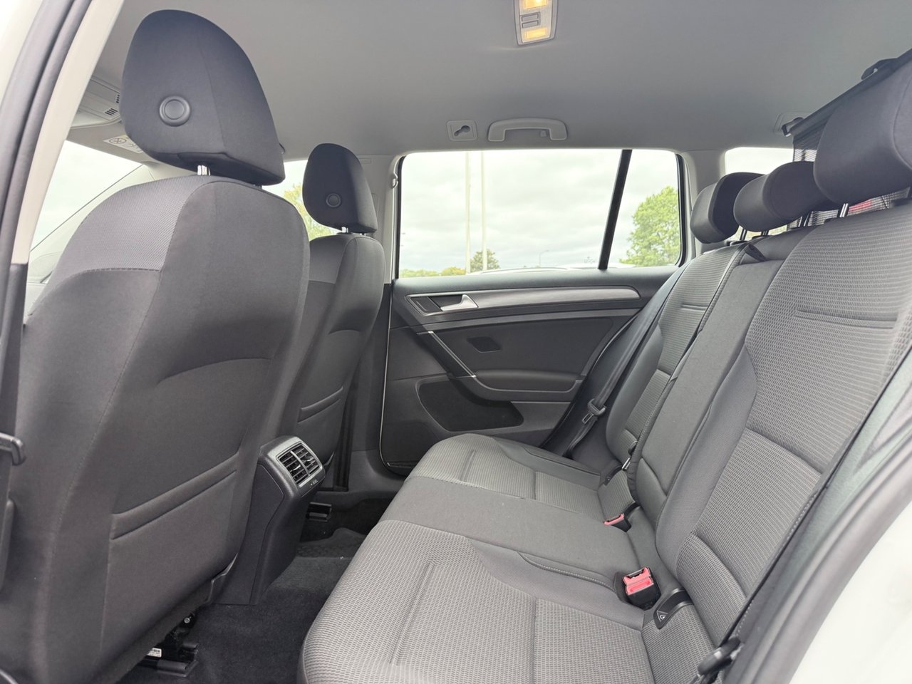 Volkswagen Golf 2018, kuva 5/7