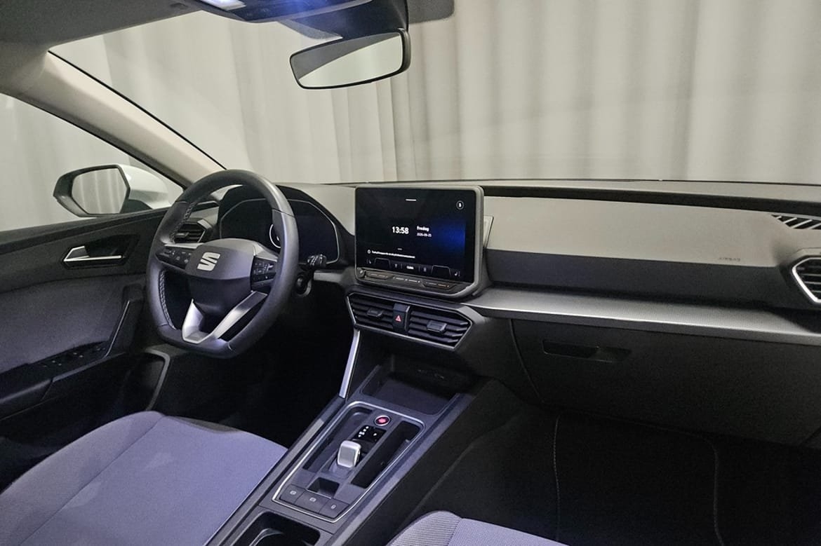 Seat Leon 1.5 eTSI 115HK DSG Aut Drag 2025, photo 7/10