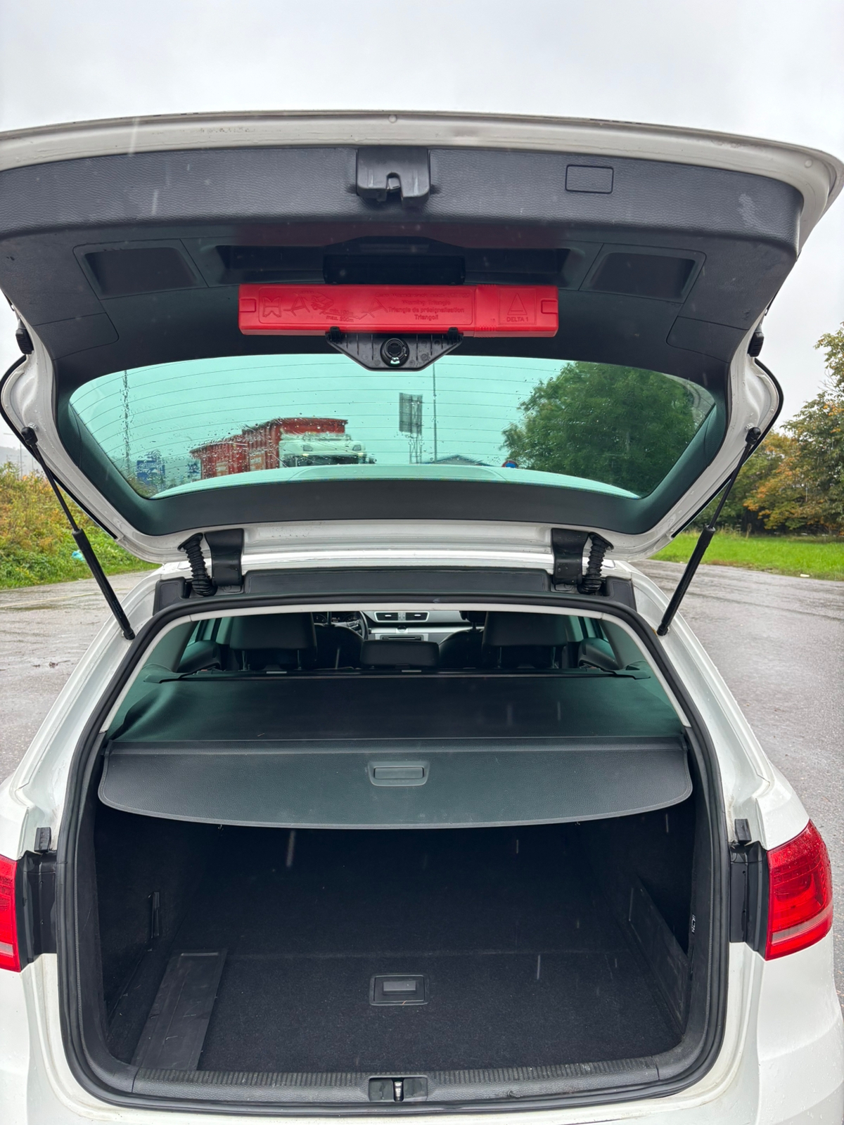 Volkswagen Passat 2013, kuva 6/10