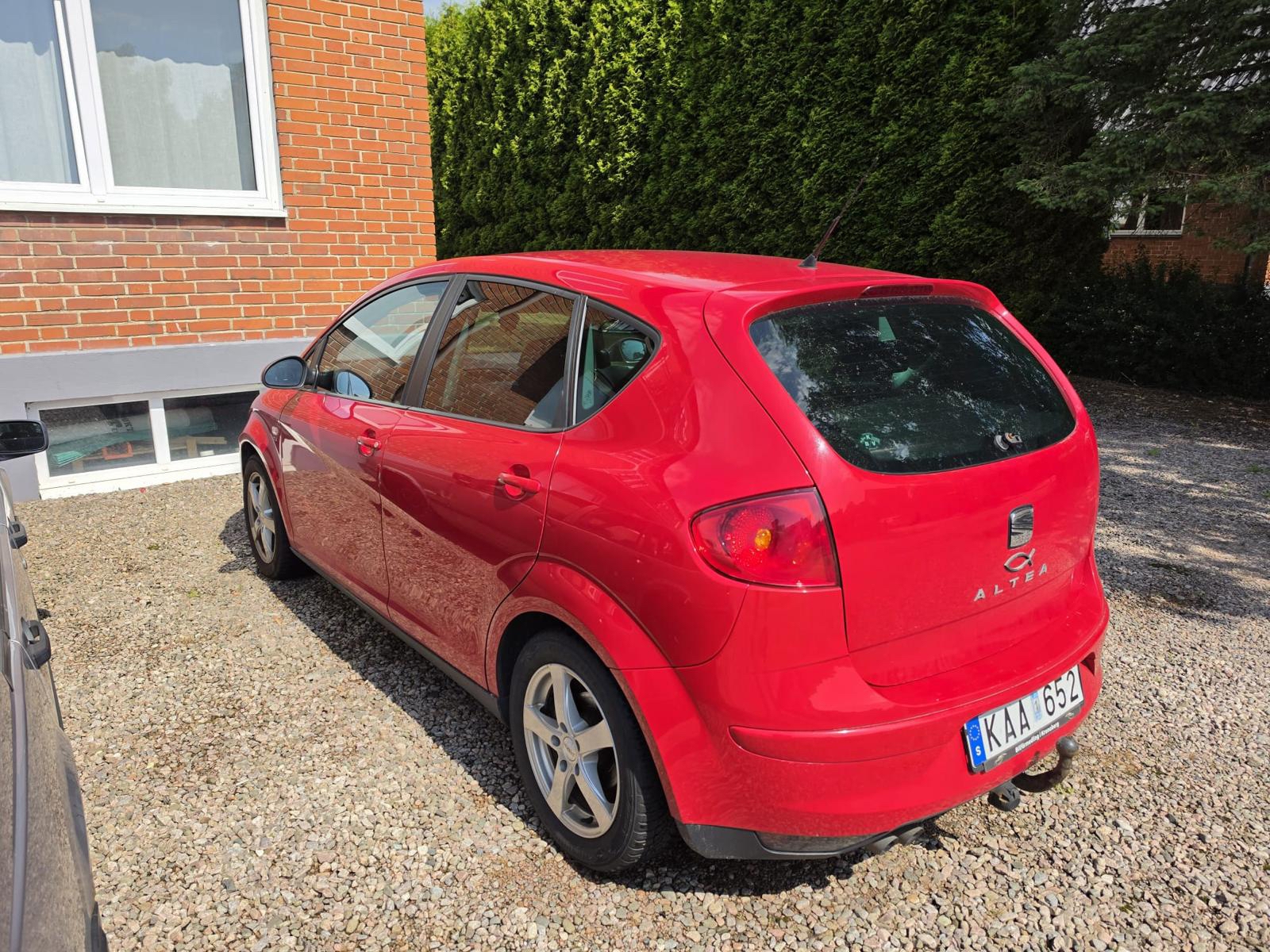Seat Altea 2.0 TDI DPF 8v Manuell 2009, photo 2/7