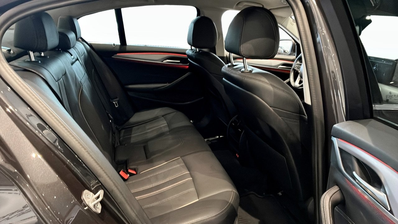 BMW 530 e xDrive Sedan Drag,rattvärme 2023, photo 5/9