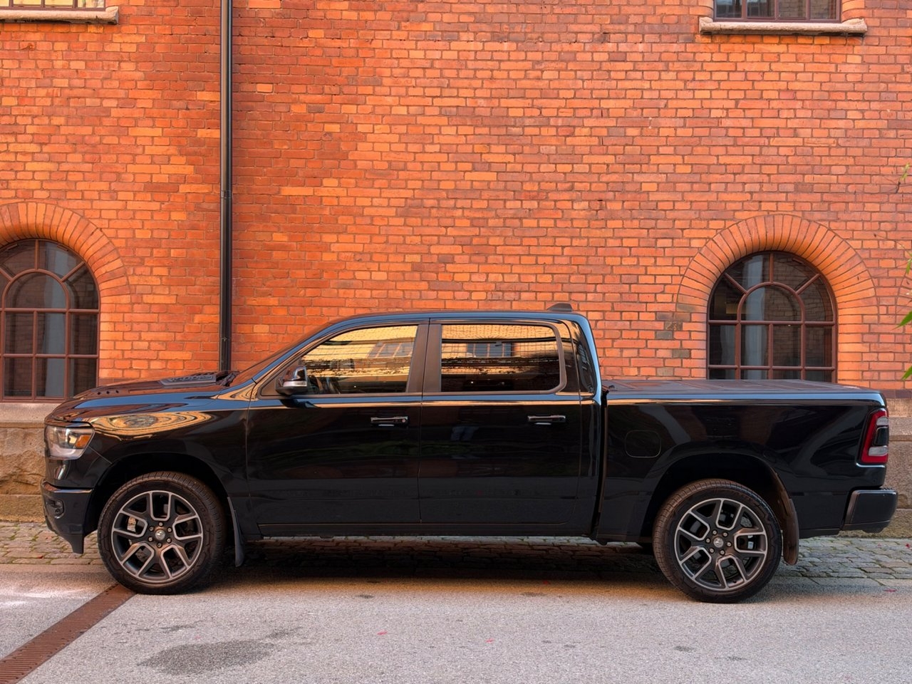 RAM 1500 Crew Cab 5.7 V8 HEMI 4x4 Sport 2019, photo 4/10