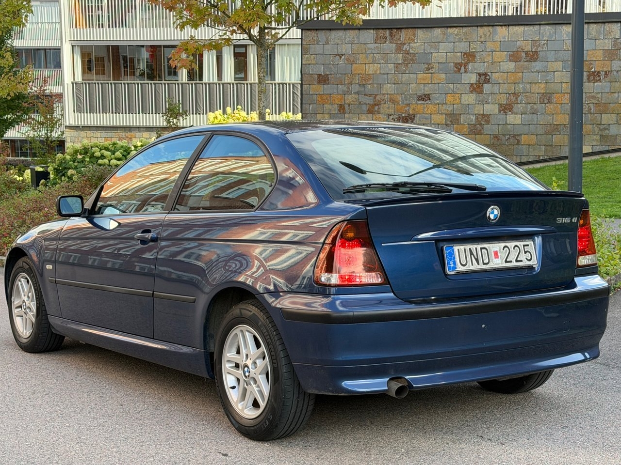 BMW 316 ti Compact 116 HK Välvårdad 2004, kuva 3/10