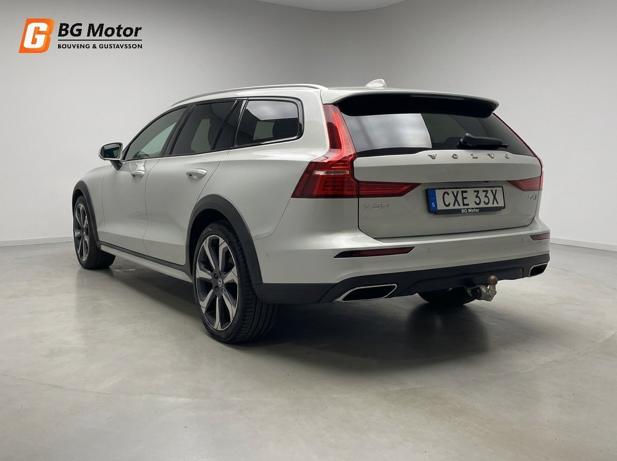 Volvo V60 Cross Country 2021, kuva 6/10