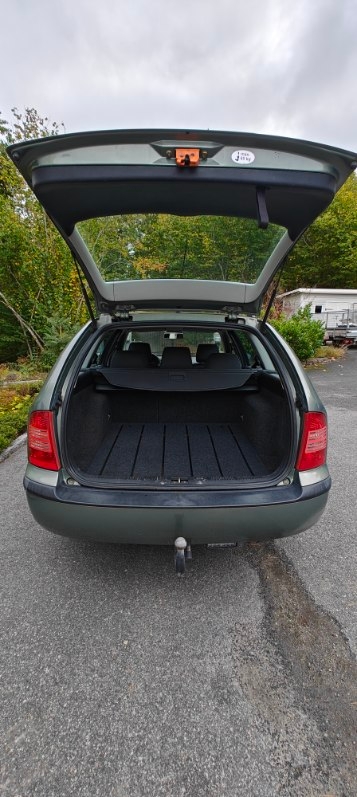 Skoda Octavia Tour Kombi 2.0 4x4 Manuell 2004, kuva 4/6