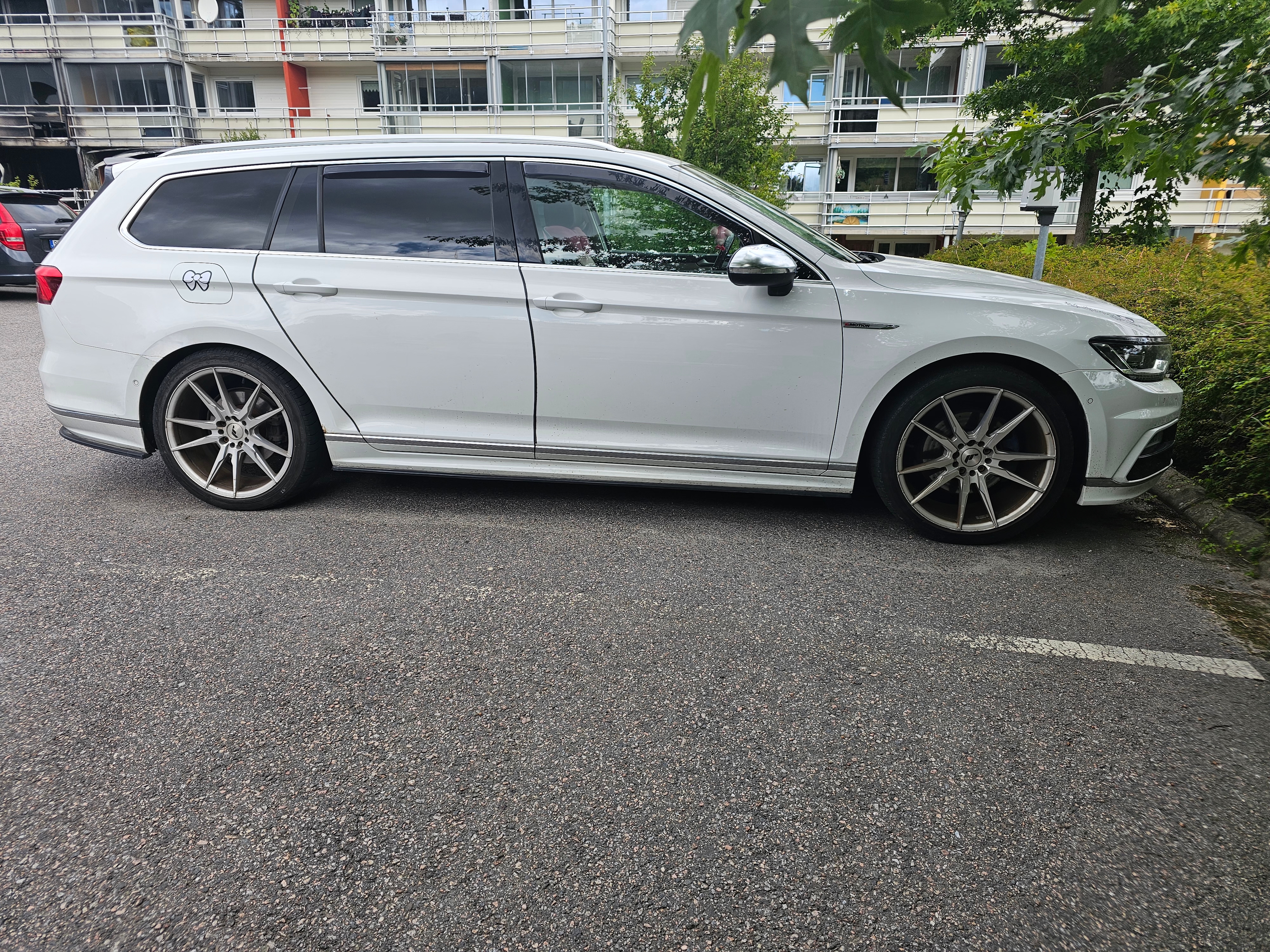 Volkswagen Passat 2017, photo 5/10