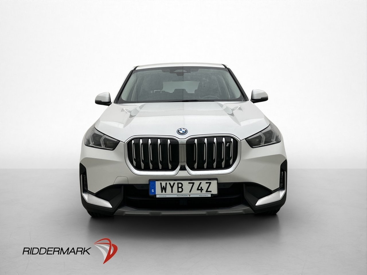 BMW iX1 xDrive30 Dragkrok 360° 2023, kuva 2/10