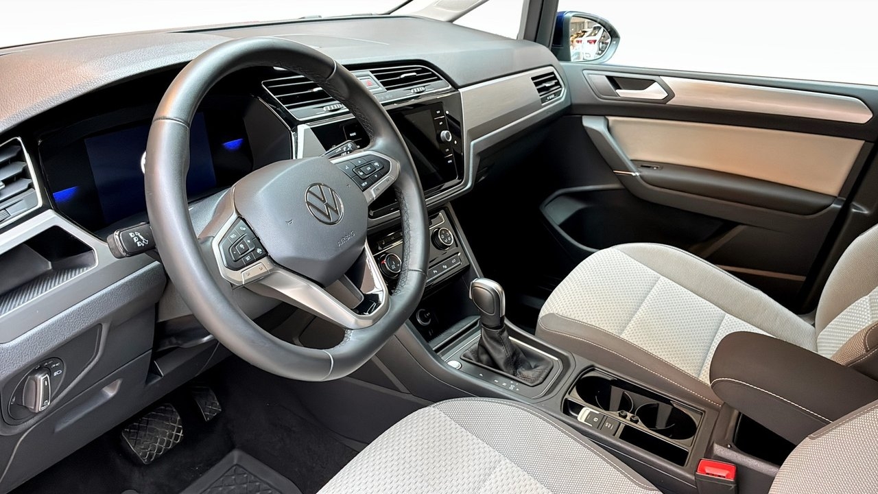 Volkswagen Touran 2025, bild 7/10