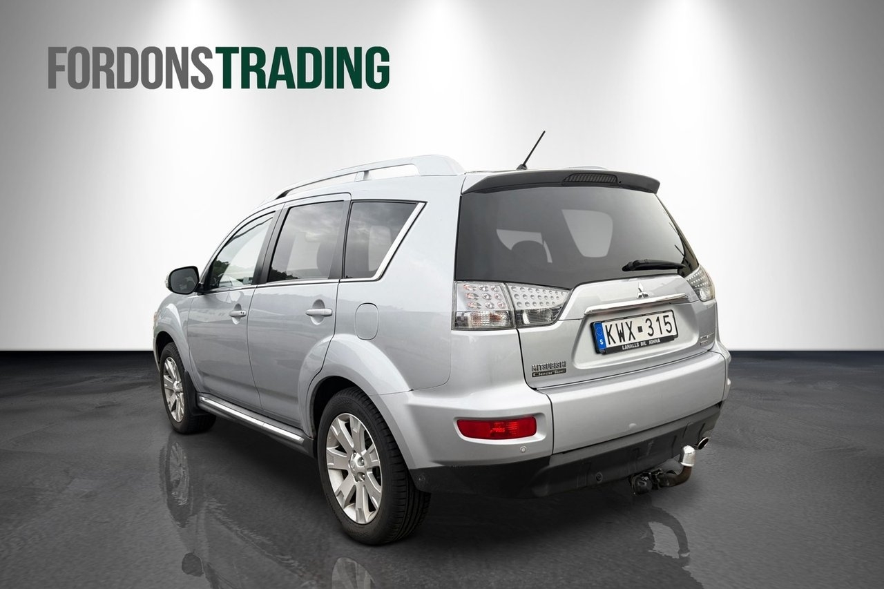 Mitsubishi Outlander 2.4 170hk 4WD 2010, bild 3/9