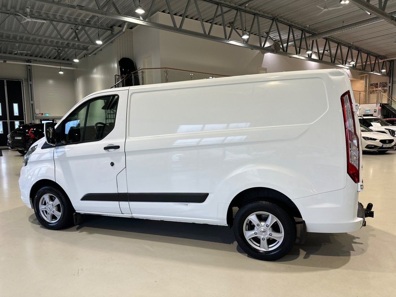 Ford Transit Custom 2021, photo 6/10