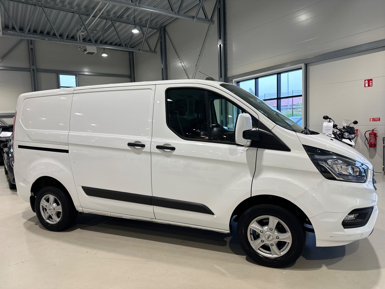 Ford Transit Custom 2021, photo 3/10