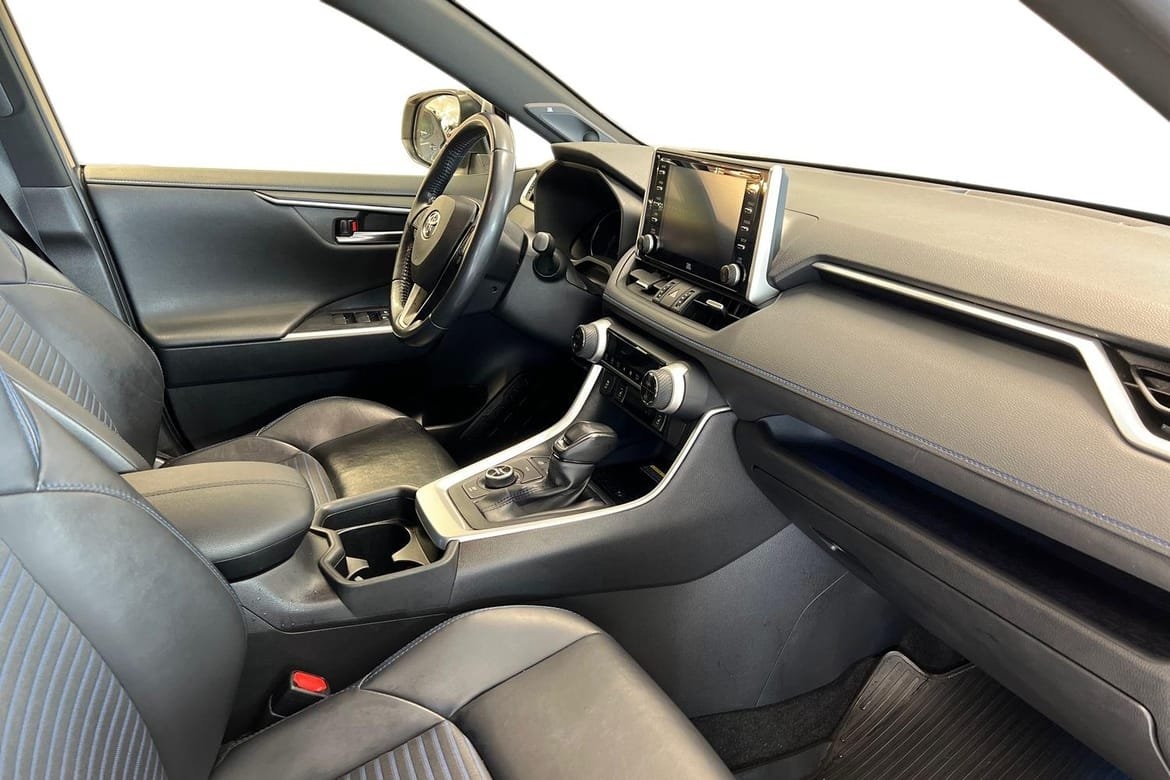 Toyota RAV4 2019, kuva 6/10
