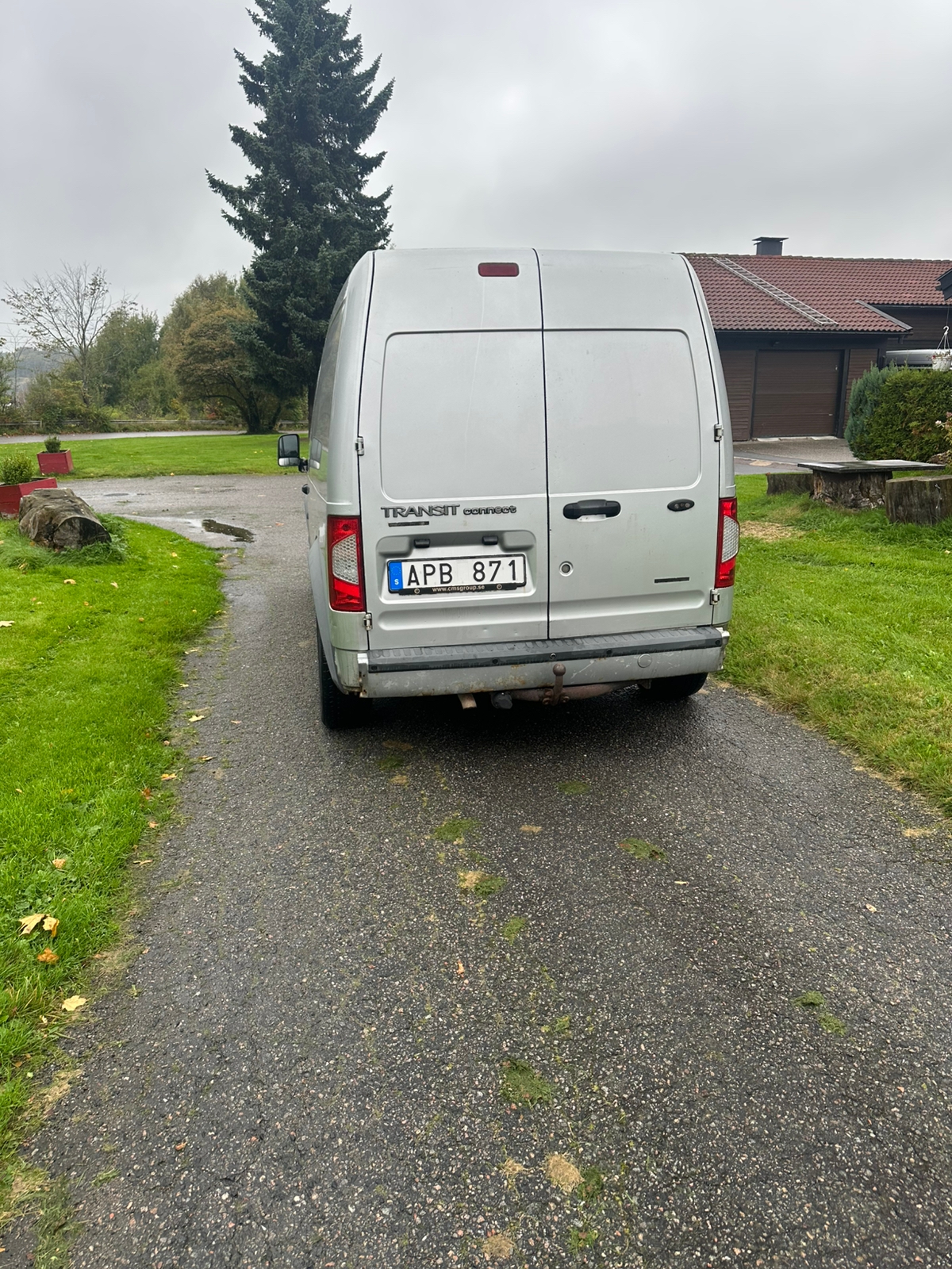 Ford Transit Connect 2010, kuva 3/7